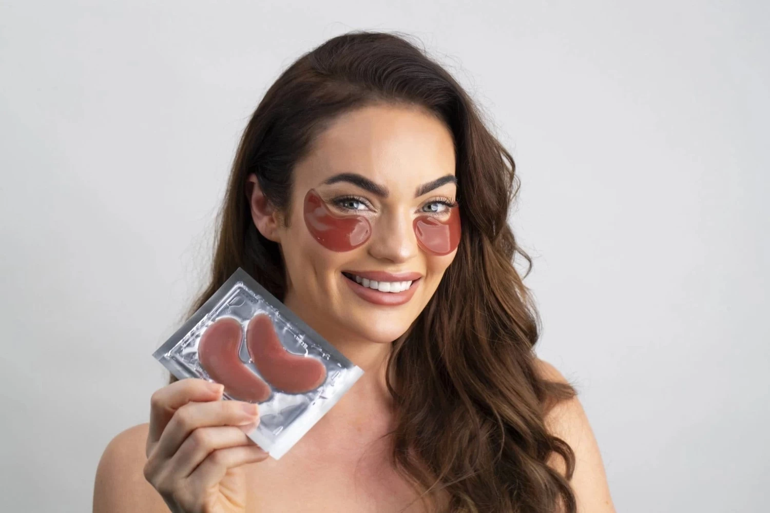 James De-Puff Eye Mask 3 James De-Puff Eye Mask - Image 3