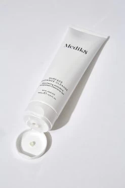 Medik8 Surface Radiance Cleanse -Care Products Store MEDIK8 SurfaceRadianceCleanser 007 1024x fd041837 347a 4f8a 8a23 40207126ae5d