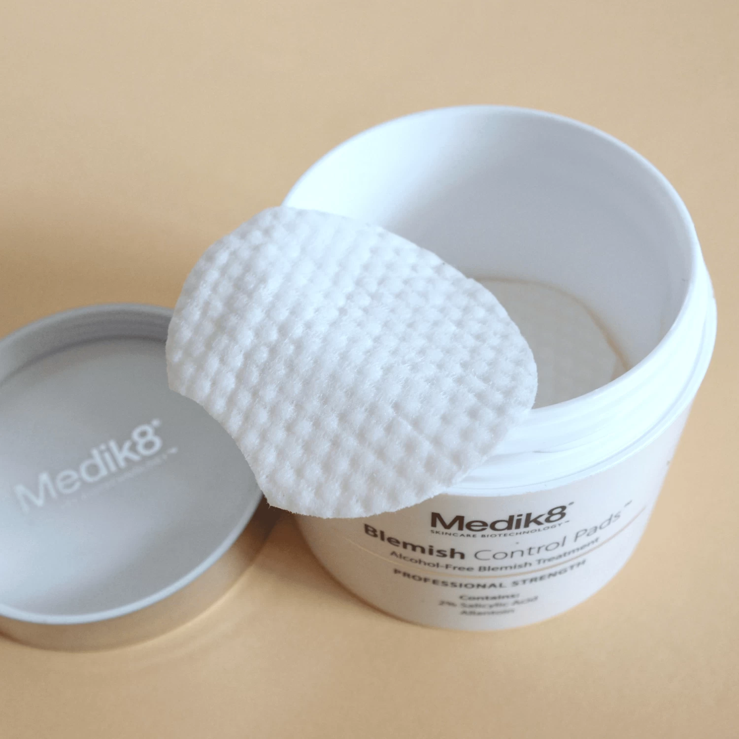 Medik8 Blemish Control Pads 4 Medik8 Blemish Control Pads - Image 4